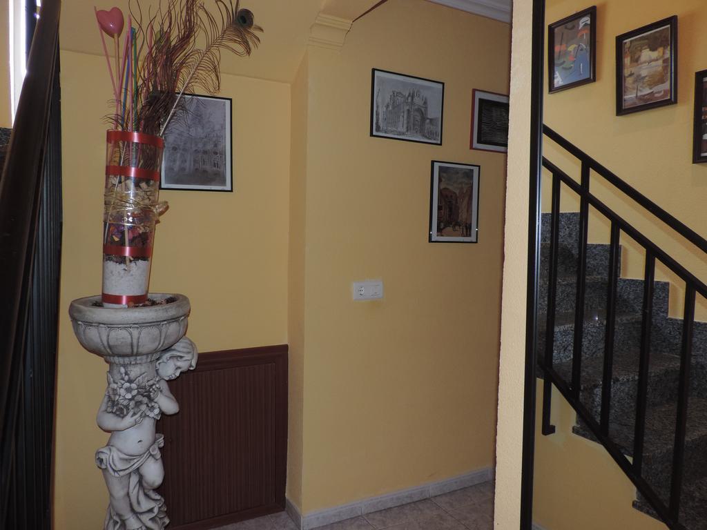 Hostal Sali Pelabravo Dış mekan fotoğraf