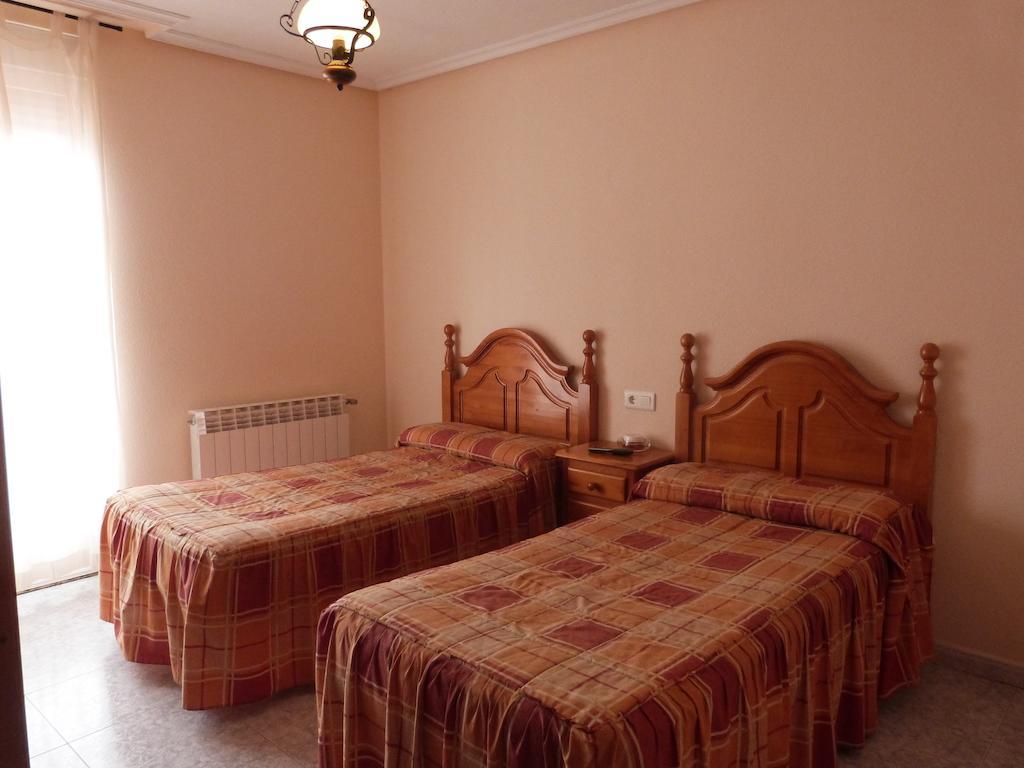 Hostal Sali Pelabravo Oda fotoğraf
